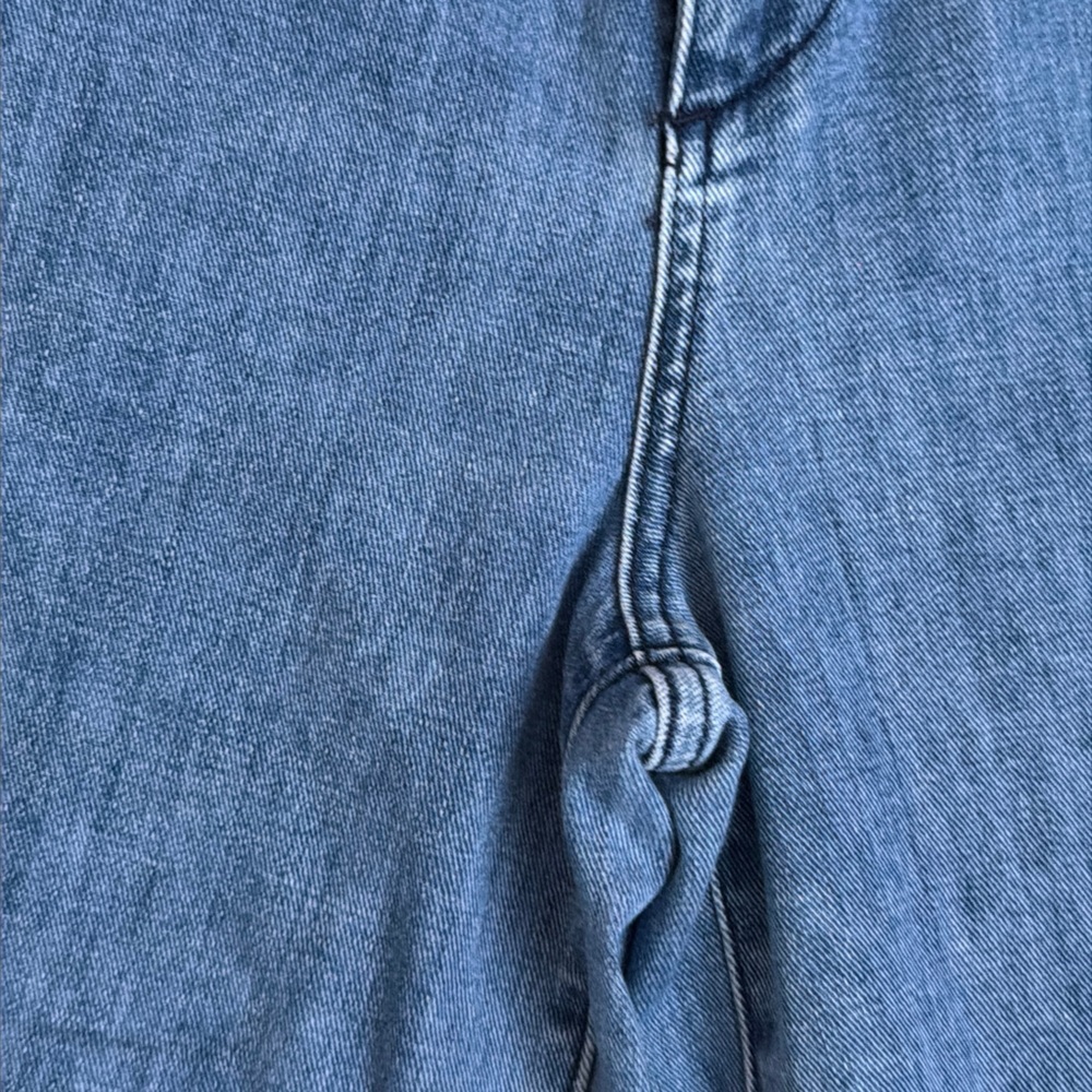 Madewell Medium Blue Wide-Leg Jeans - Picture 6 of 10